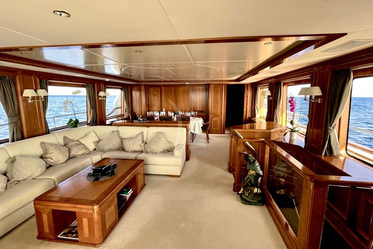 Charter Yacht GALAKTIKA SKAY - Benetti 30m - 4 Cabins - Male - Maldives