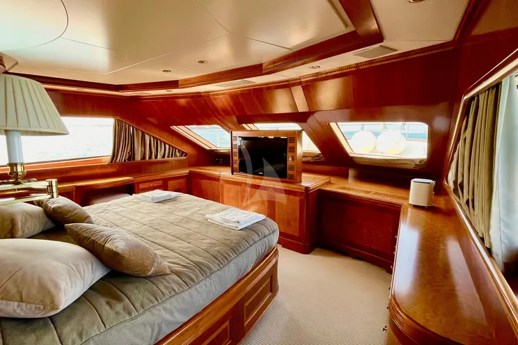 Charter Yacht GALAKTIKA SKAY - Benetti 30m - 4 Cabins - Male - Maldives