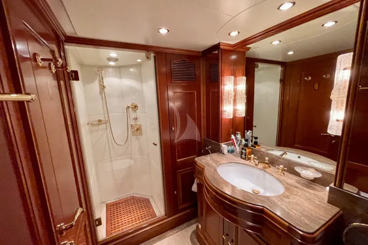 Charter Yacht GALAKTIKA SKAY - Benetti 30m - 4 Cabins - Male - Maldives