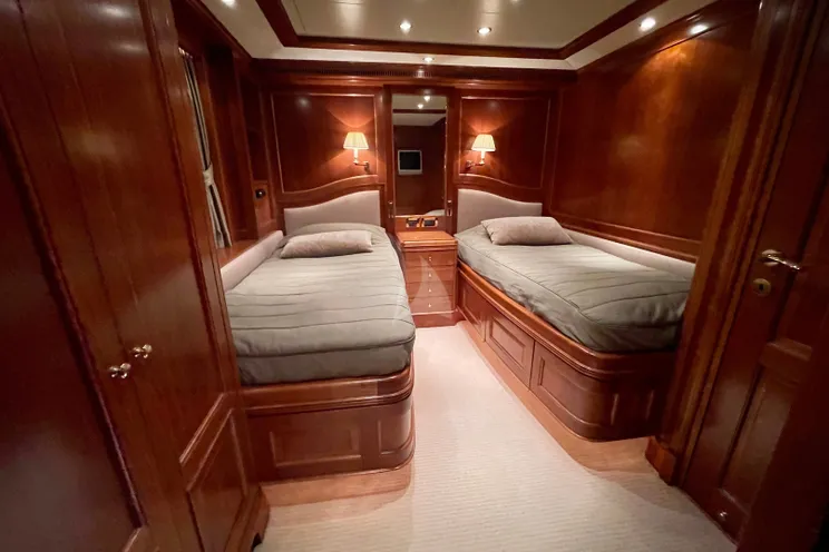 Charter Yacht GALAKTIKA SKAY - Benetti 30m - 4 Cabins - Male - Maldives