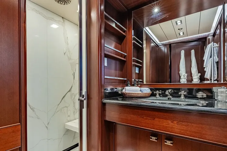 Charter Yacht GALILEO - Picchiotti 55m - 5 Cabins - Moorea - Tahiti - French Polynesia