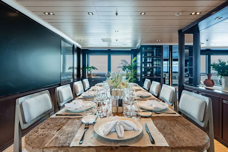 Charter Yacht GALILEO - Picchiotti 55m - 5 Cabins - Moorea - Tahiti - French Polynesia