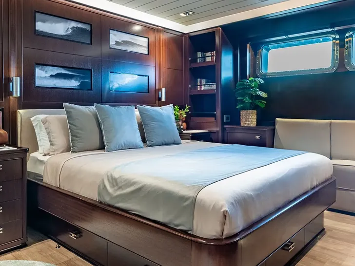 GALILEO Picchiotti 55.7m - VIP queen cabin GALILEO Picchiotti 55.7m - VIP queen cabin