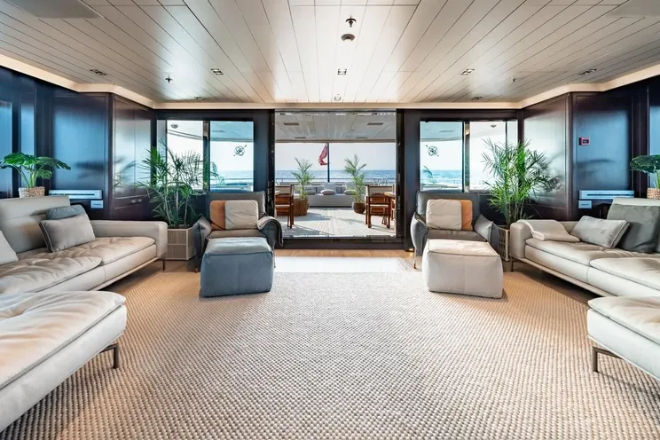 Charter Yacht GALILEO - Picchiotti 55m - 5 Cabins - Moorea - Tahiti - French Polynesia