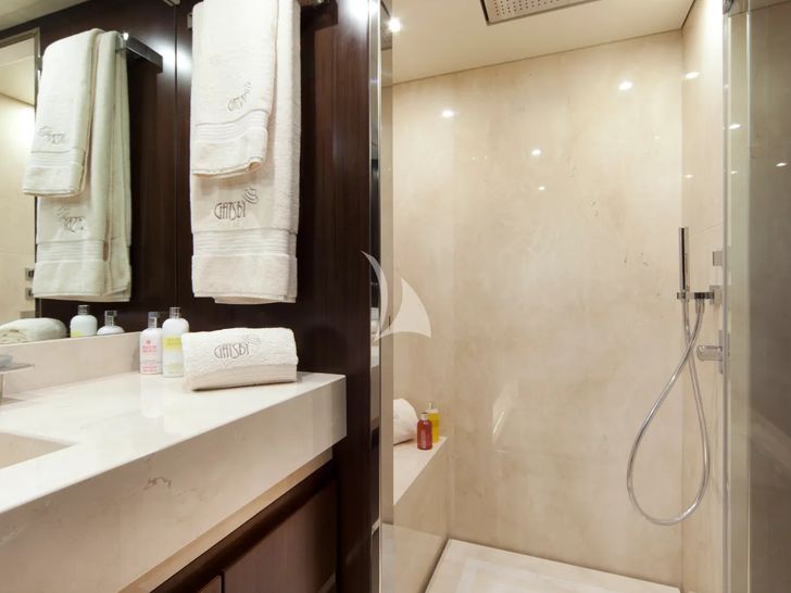 GATSBY Filippetti N30 - VIP cabin 1 shower GATSBY Filippetti N30 - VIP cabin 1 shower