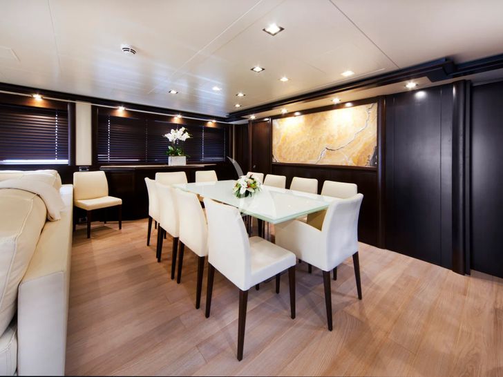 GATSBY Filippetti N30 - main dining area GATSBY Filippetti N30 - main dining area