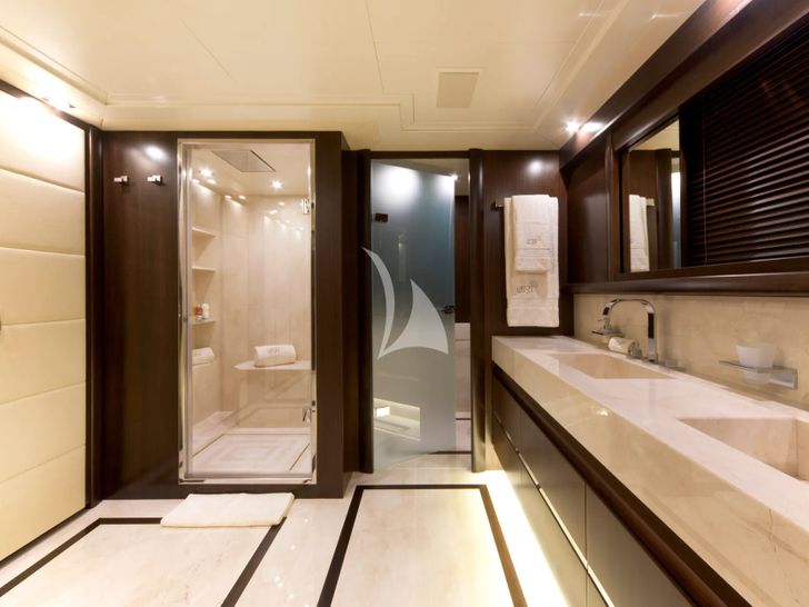 GATSBY Filippetti N30 - master cabin bathroom GATSBY Filippetti N30 - master cabin bathroom