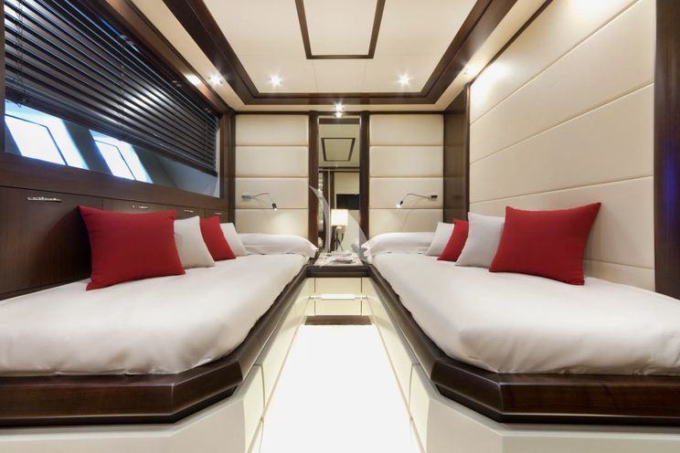 Charter Yacht GATSBY - Filippetti N30 - 6 Cabins - Naples - Capri - Positano - Amalfi Coast - Italy