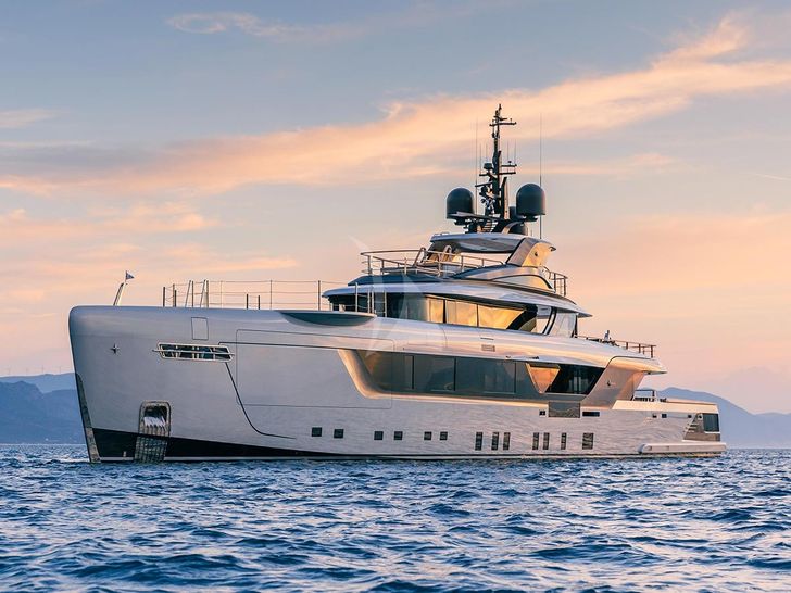 GECO Admiral yacht Forward GECO Admiral yacht Forward