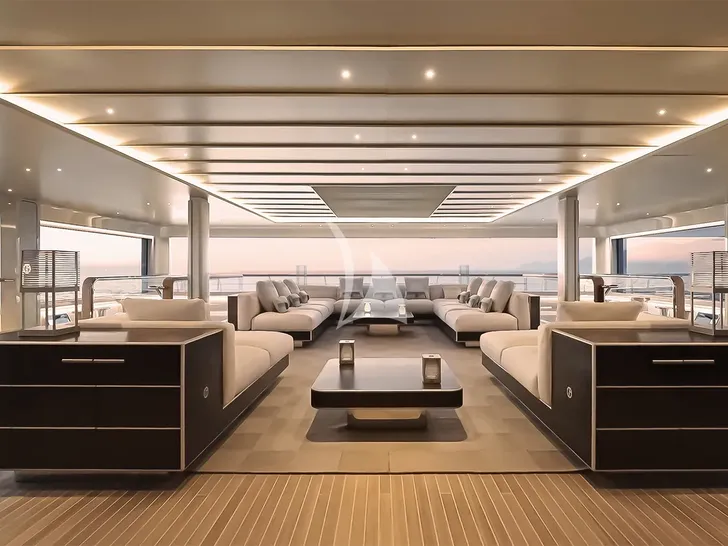 GECO(BY G. ARMANI)Admiral 72m - sky deck GECO(BY G. ARMANI)Admiral 72m - sky deck