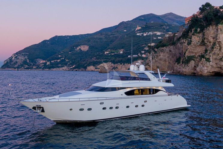 Charter Yacht GEMINI 3 - Maiora 24S - 4 Cabins - Amalfi - Capri - Positano