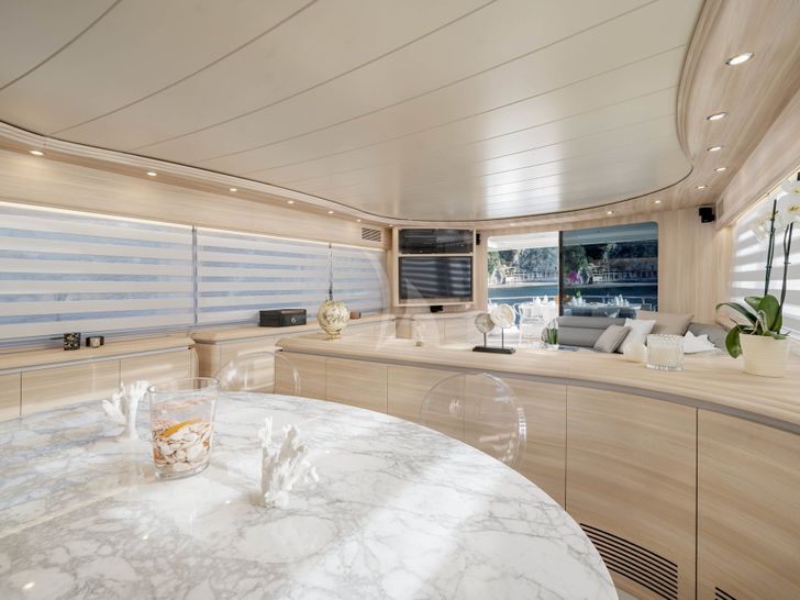 GEMINI 3 Maiora 24S Dining Interior GEMINI 3 Maiora 24S Dining Interior