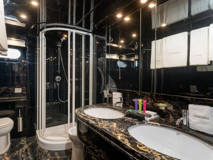 GEMINI 3 Maiora 24S Master Bath GEMINI 3 Maiora 24S Master Bath