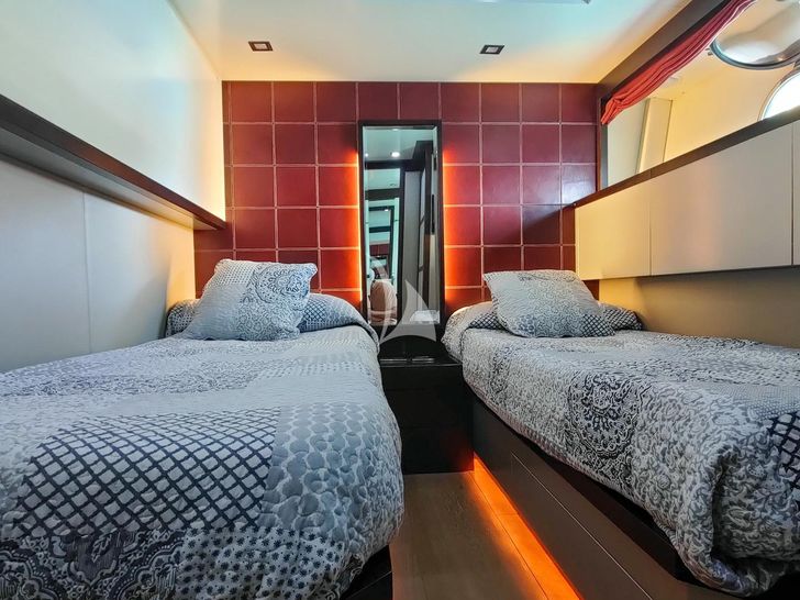 GEMINIS Astondoa 82 - twin cabin GEMINIS Astondoa 82 - twin cabin