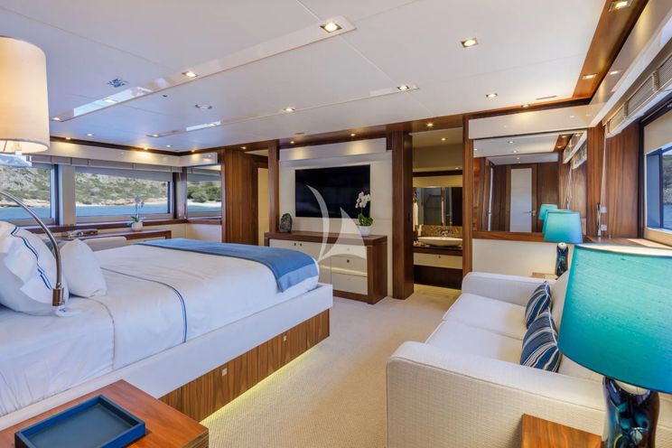 Charter Yacht GEORGE P - Sunseeker 115 Sport Yacht - 5 Cabins - Athens - Mykonos - Paros - Cyclades - Greece