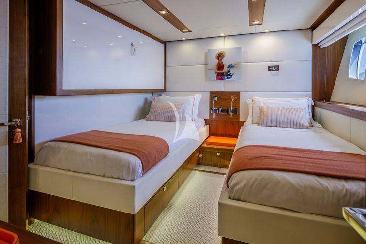 Charter Yacht GEORGE P - Sunseeker 115 Sport Yacht - 5 Cabins - Athens - Mykonos - Paros - Cyclades - Greece