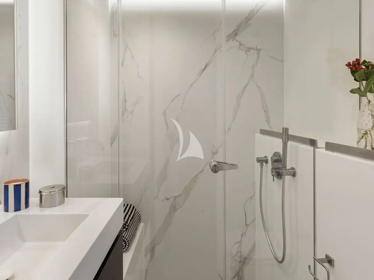 GIGI Sunreef 70 Power - VIP cabin 1 bathroom GIGI Sunreef 70 Power - VIP cabin 1 bathroom