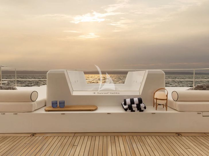 GIGI Sunreef 70 Power - flybridge jacuzzi GIGI Sunreef 70 Power - flybridge jacuzzi