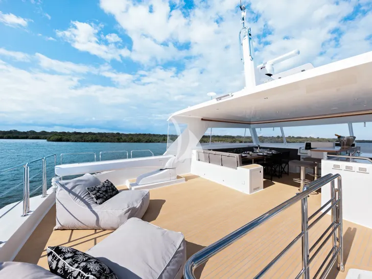 GINGER Iliad 62 - flybridge GINGER Iliad 62 - flybridge