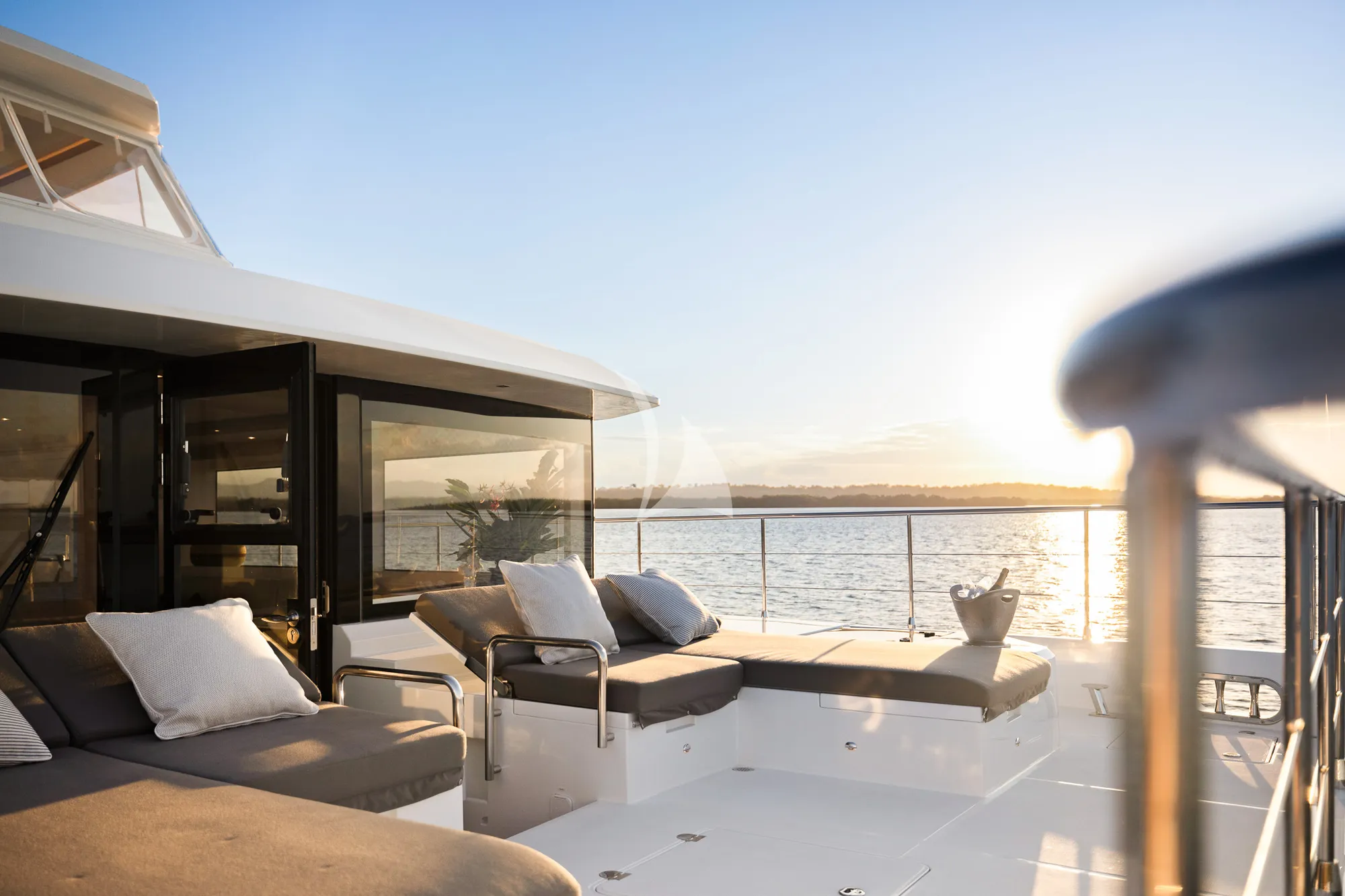 GINGER Iliad 62 - foredeck lounge