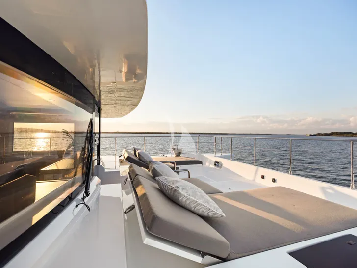 GINGER Iliad 62 - foredeck sunbathing area GINGER Iliad 62 - foredeck sunbathing area