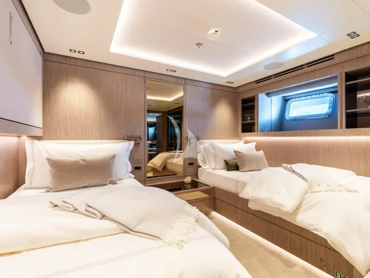 GIOIA Codecasa Vintage 43m - twin cabin 2 GIOIA Codecasa Vintage 43m - twin cabin 2