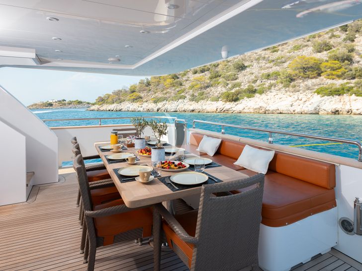 GIOE I Tecnomar 100 aft deck alfresco dining area GIOE I Tecnomar 100 aft deck alfresco dining area