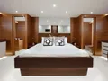 GIOE I Tecnomar Nadara 30 - master cabin bed GIOE I Tecnomar Nadara 30 - master cabin bed