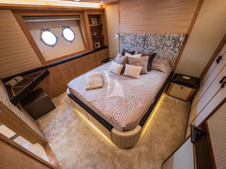 GIORGIO Monte Carlo 86 - VIP cabin GIORGIO Monte Carlo 86 - VIP cabin