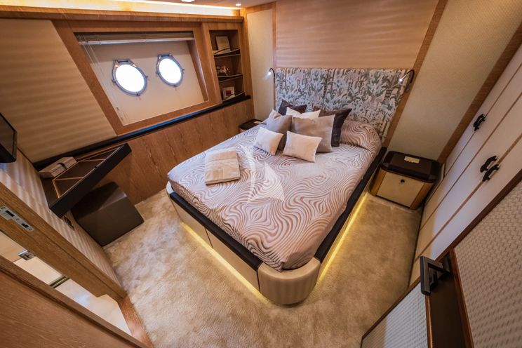 Charter Yacht GIORGIO - Monte Carlo 86 - 4 Cabins - Split - Dubrovnik - Hvar - Croatia