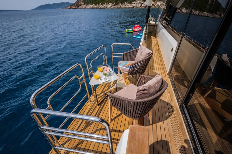 Charter Yacht GIORGIO - Monte Carlo 86 - 4 Cabins - Split - Dubrovnik - Hvar - Croatia