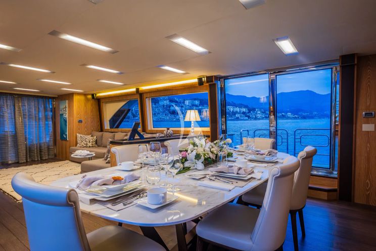 Charter Yacht GIORGIO - Monte Carlo 86 - 4 Cabins - Split - Dubrovnik - Hvar - Croatia
