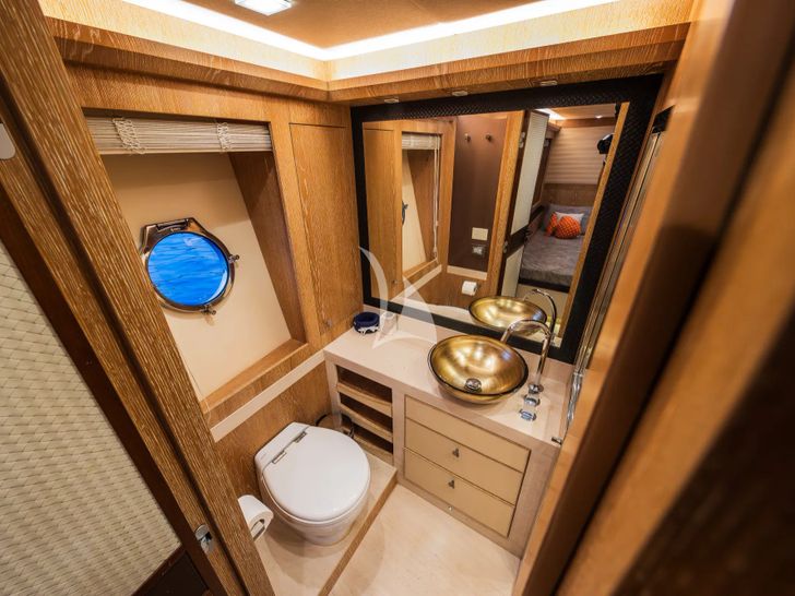 GIORGIO Monte Carlo 86 - single cabin with Pullman bathroom GIORGIO Monte Carlo 86 - single cabin with Pullman bathroom