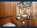GLADIUS Cantieri di Pisa Akhir 38 VIP cabin bathroom