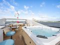 GLADIUS Cantieri di Pisa Akhir 38 - sundeck jacuzzi GLADIUS Cantieri di Pisa Akhir 38 - sundeck jacuzzi