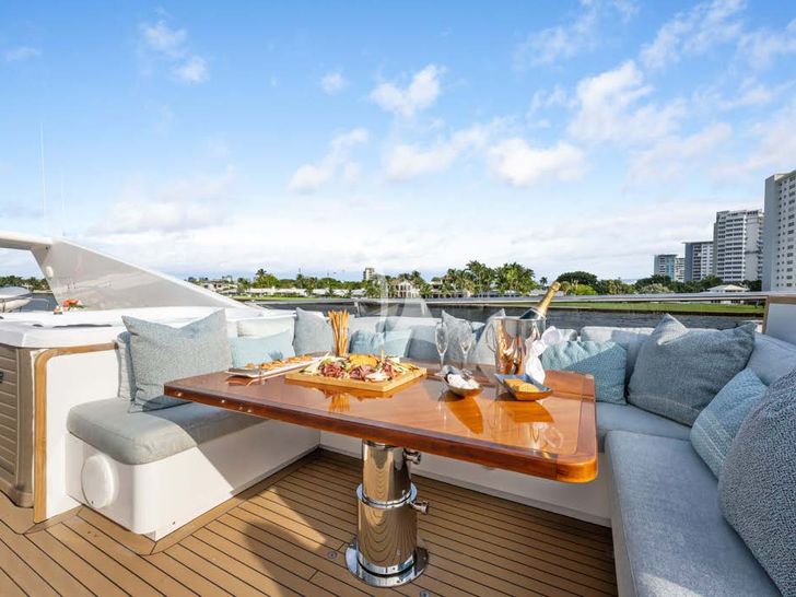 GLADIUS Cantieri di Pisa Akhir 38 - sundeck lounge and dining area GLADIUS Cantieri di Pisa Akhir 38 - sundeck lounge and dining area