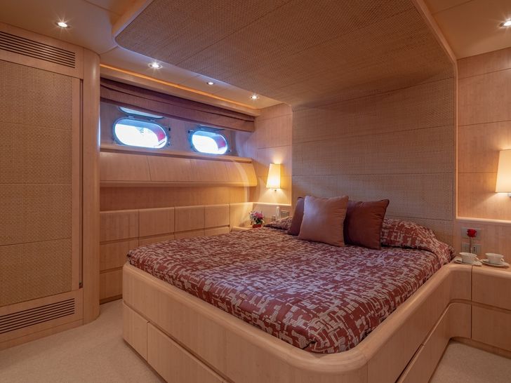 GLAROS Yacht double 1 GLAROS Yacht double 1
