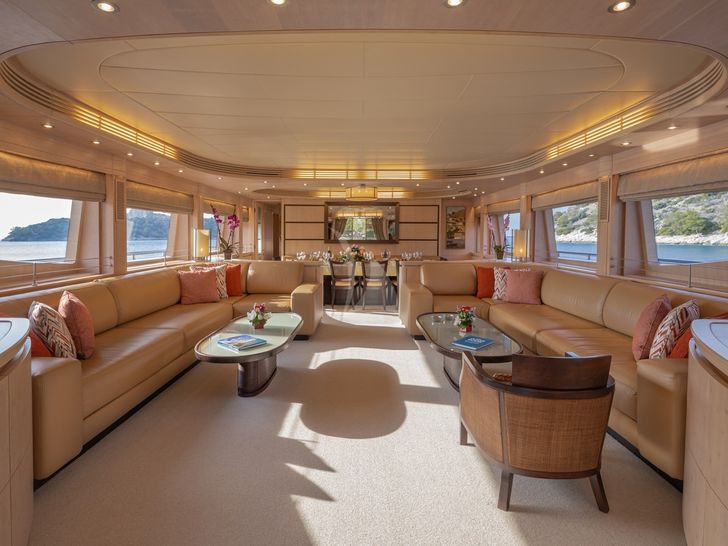 GLAROS Yacht saloon GLAROS Yacht saloon
