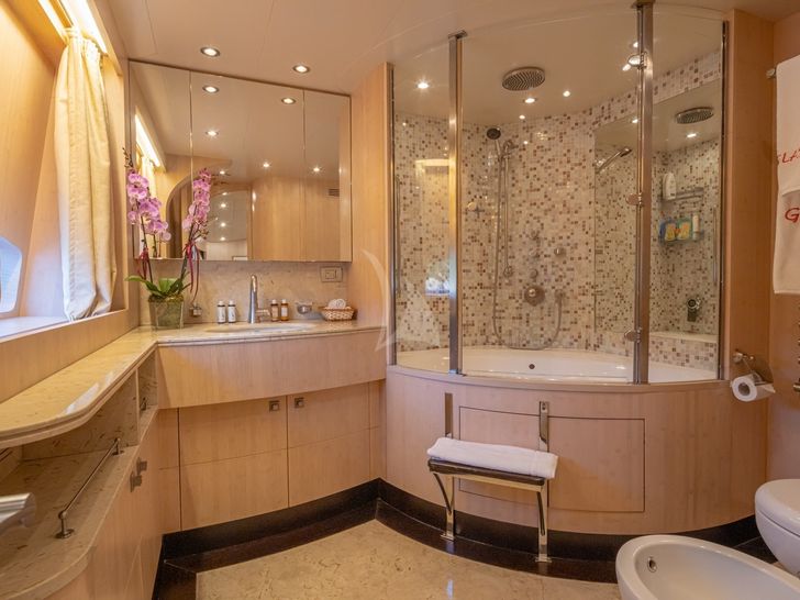 GLAROS Yacht vip bath GLAROS Yacht vip bath
