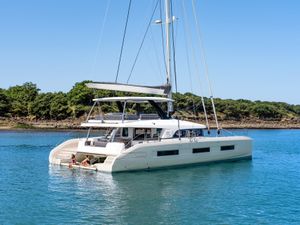 GLORIA - Lagoon Sixty 5 - 5 Cabins - Naples - Capri - Positano - Amalfi Coast - Italy GLORIA - Lagoon Sixty 5 - 5 Cabins - Naples - Capri - Positano - Amalfi Coast - Italy