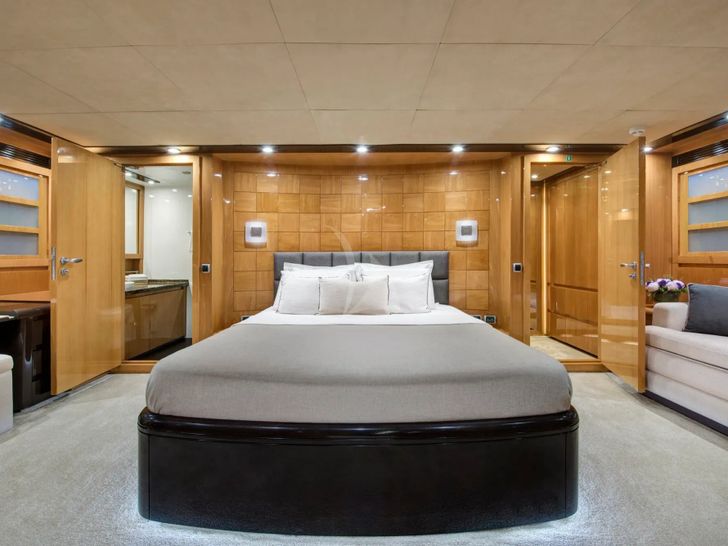 GO Dragos Yachts 111 - VIP cabin 1 bed GO Dragos Yachts 111 - VIP cabin 1 bed