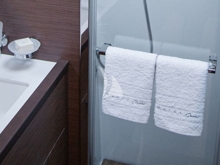 GALUX ONE- Bathroom