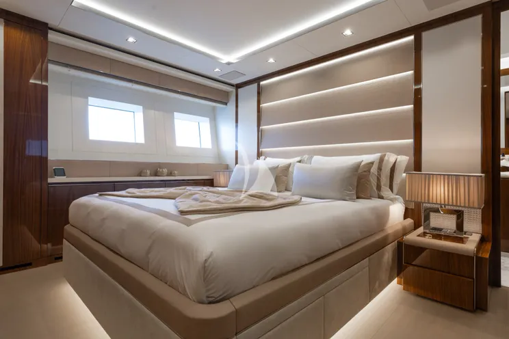 Charter Yacht VELOCITY - Mangusta GranSport 54 - 5 Cabins - Ibiza - Palma - Mallorca - Balearics - Spain