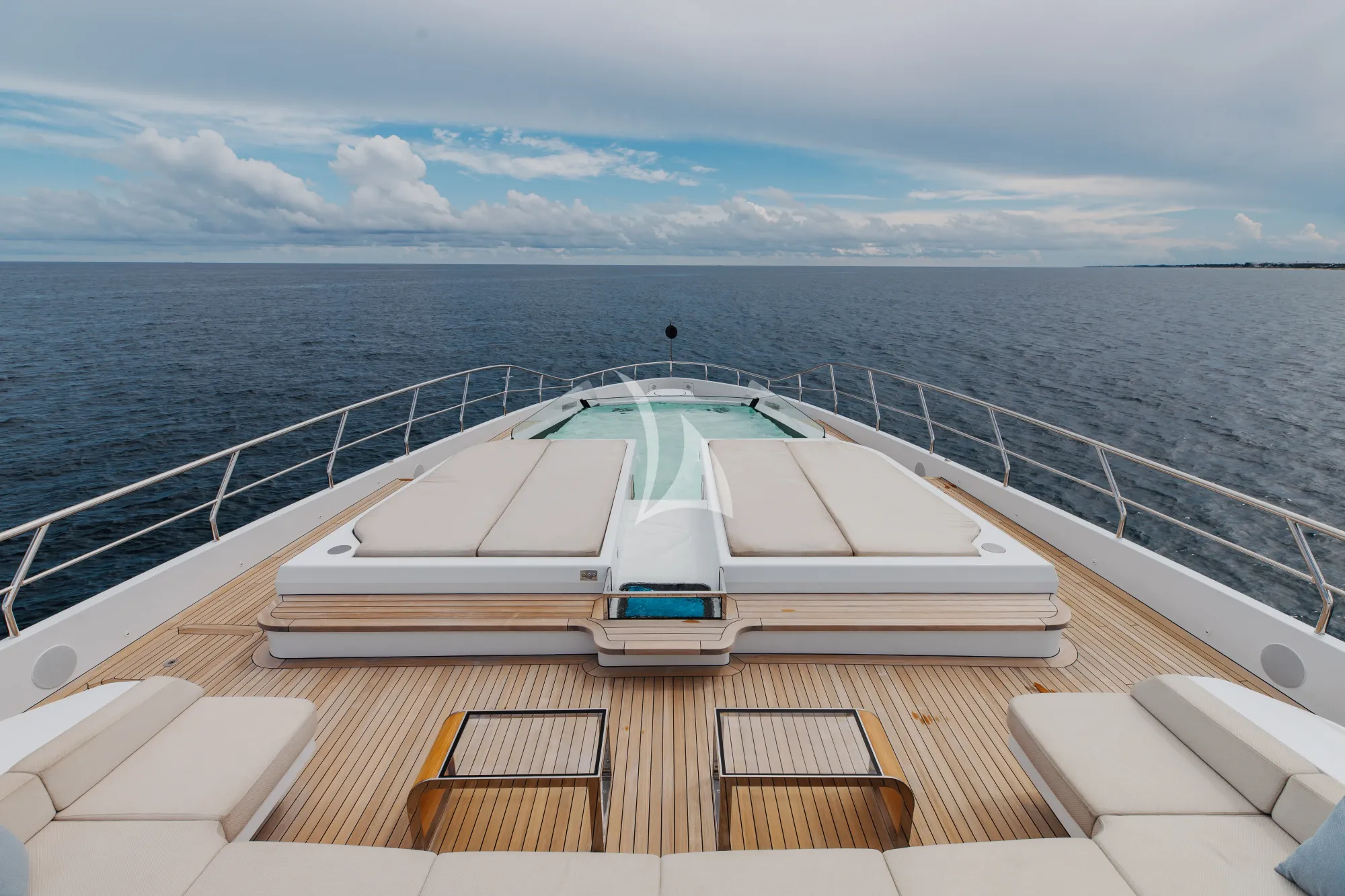 Charter Yacht VELOCITY - Mangusta GranSport 54 - 5 Cabins - Ibiza - Palma - Mallorca - Balearics - Spain