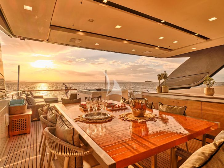GOLDEN YACHT Sanlorenzo SL106 - flybridge under the sunset GOLDEN YACHT Sanlorenzo SL106 - flybridge under the sunset
