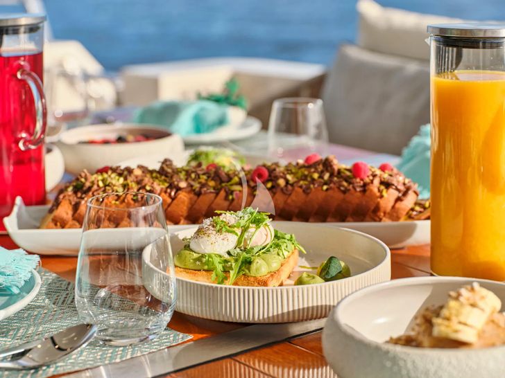 GOLDEN YACHT Sanlorenzo SL106 - sample breakfast GOLDEN YACHT Sanlorenzo SL106 - sample breakfast