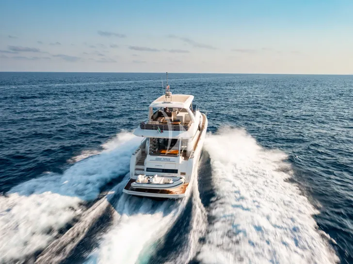 GOOD TIMES Prestige 680 - cruising aft shot GOOD TIMES Prestige 680 - cruising aft shot