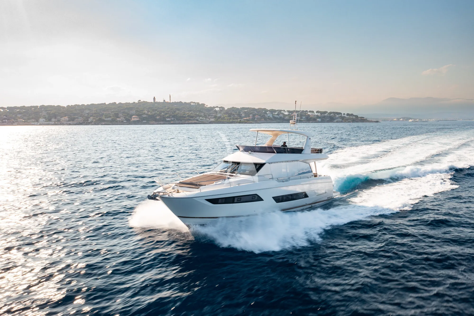 GOOD TIMES - Prestige 680 - 4 Cabins - Antibes - Cannes - Nice - St Tropez - Monaco - French Riviera