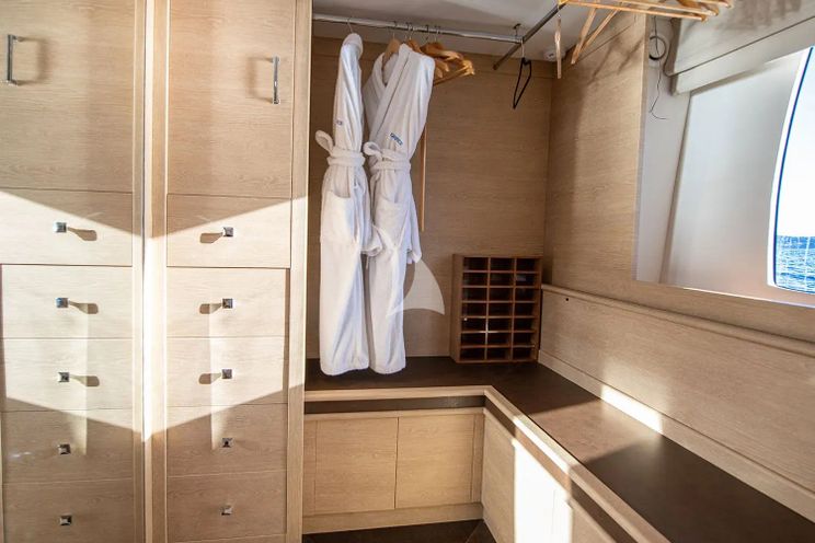 Charter Yacht GRACE - Astondoa 96 GLX - 4 Cabins - Naples - Capri - Positano - Amalfi Coast - Italy