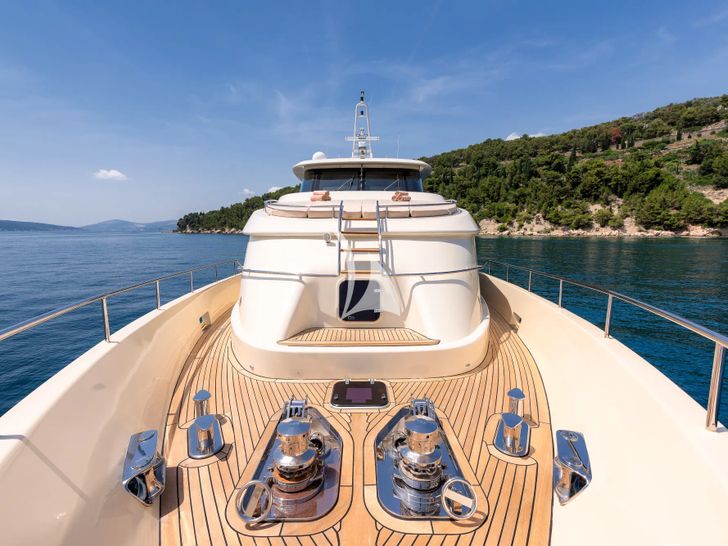 GRACE Aegean Yachts 28m - foredeck GRACE Aegean Yachts 28m - foredeck